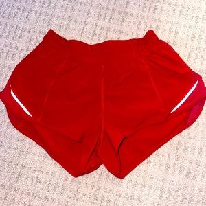 SIZE 4! Lululemon Hotty Hots!